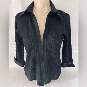 Black Textured Crinkle Full Zip Top Size Small S stretch w Collar 3/4 “ Sleeve